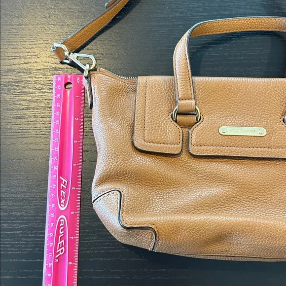 Michael Kors Tan Leather Handbag Crossbody - Picture 2 of 12